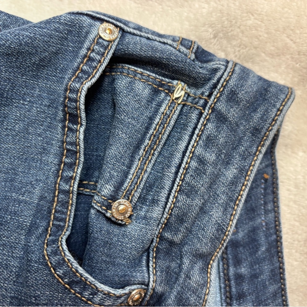 Seven7 Medium Blue Cropped Jeans - Picture 4 of 9